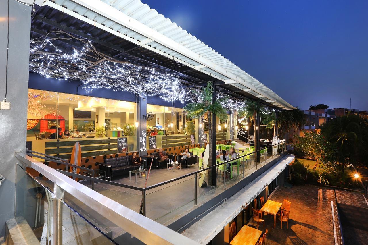 Tanjung Kodok Beach Resort Paciran Exterior photo